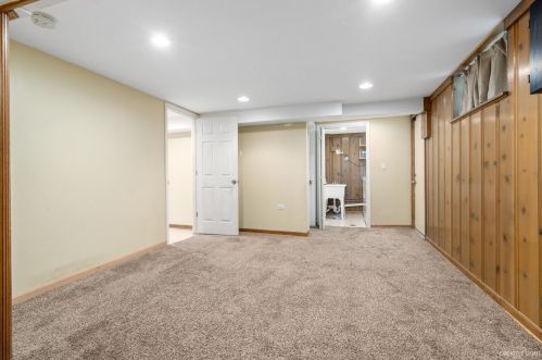 6209 Kostner Ave, Chicago IL 60652-3541 exterior