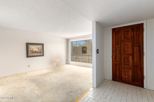 13620 1st St, Phoenix, AZ 85022-4708