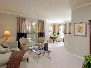 6425 Rock Forest Dr, Bethesda MD  20817-7853 exterior