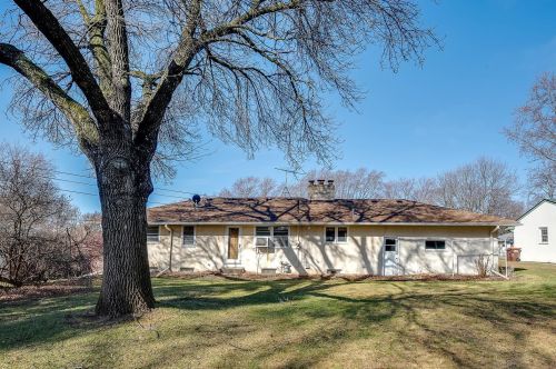 136 20 Ave, South Saint Paul MN 55075-2159 exterior