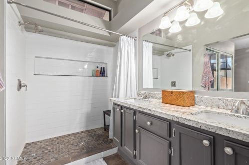 4804 Del Rio St, Chandler AZ 85226-1705 exterior