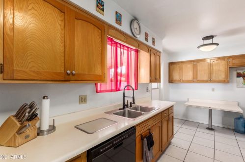 3401 Belmont Ave, Phoenix AZ 85051-6618 exterior