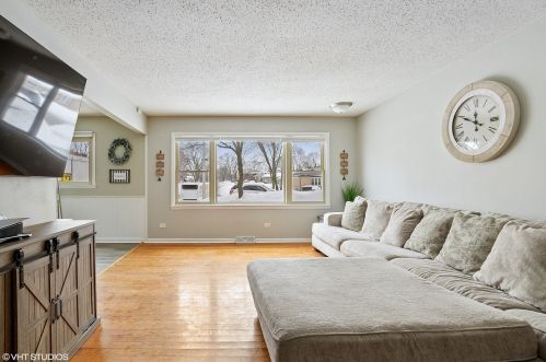 4416 123rd Pl, Chicago, IL 60803-2606