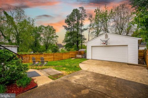 2813 Memorial St, Alexandria VA  22306-1743 exterior