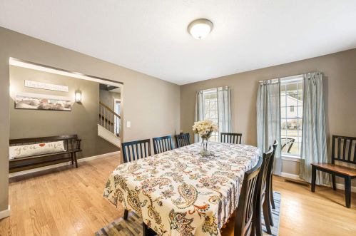 30 Max Ln, Concord NH 03301-8629 exterior