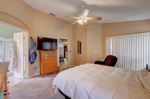 174 Dalton Cir, Fort Pierce FL 34953-5847 exterior