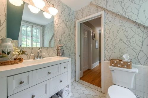 97-105 Kingwood Park, Poughkeepsie NY  12601-5448 exterior