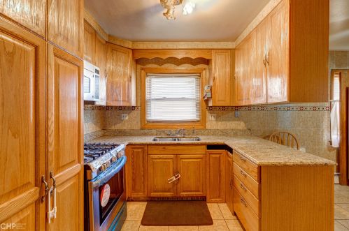 4917 Kedvale Ave, Chicago IL 60629-5013 exterior