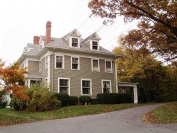 115 Gibbs St, Newton, MA 02459-1927
