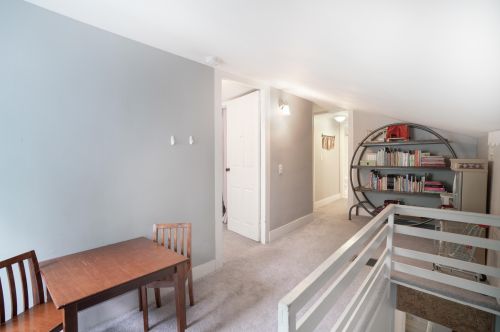 832 Elmwood St, Kalamazoo MI 49007-3236 exterior