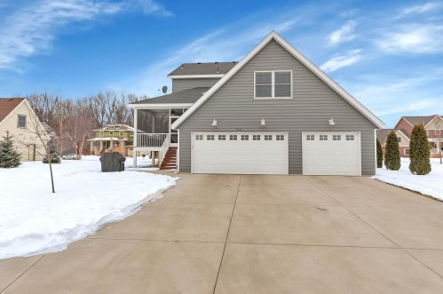 916 21st Ave, Sartell MN 56377-2465 exterior