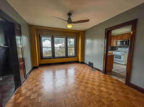 6 Bismark St, Pittsburgh PA  15209-2102 exterior