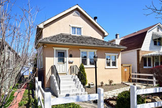 5236 Strong St, Chicago IL  60630-2217 exterior