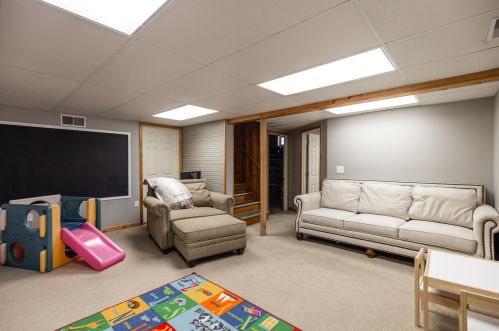 2874 99, Milwaukee WI 53222-3416 exterior