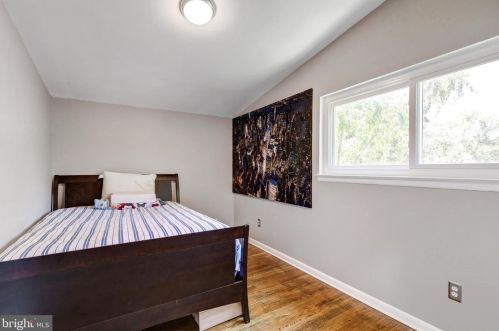 11404 Fairoak Dr, Silver Spring MD  20902-3137 exterior