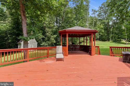 1432 Carlon Ct, Huntingtown MD 20639-2338 exterior