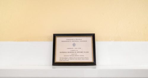 2 Brookshire Rd, Worcester MA 01609-1251 exterior