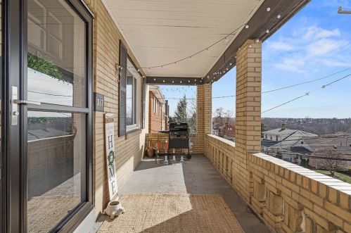 517 Dunster St, Pittsburgh, PA 15226-1308