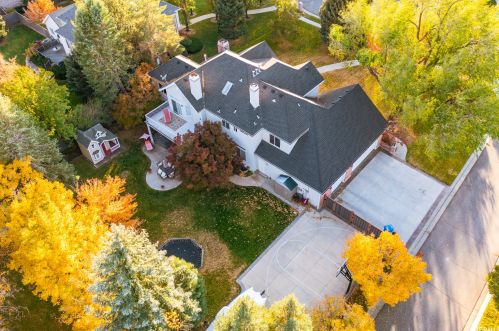 8029 Hunters Mdw Cir, Sandy UT 84093-6289 exterior