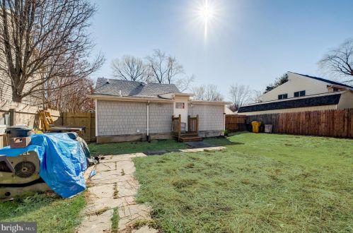 4946 Beech St, Shady Side MD 20764-9666 exterior