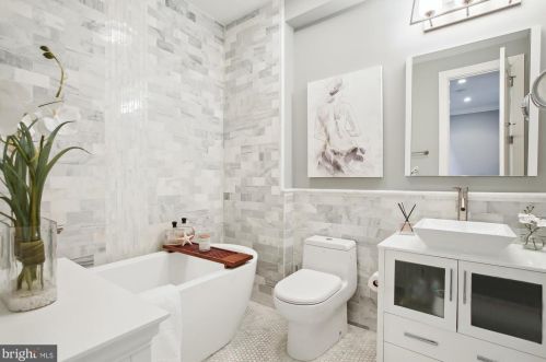 2208 Q St, Washington DC 20001-1955 exterior