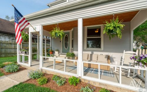 19 Benjamin Ave, Grand Rapids MI 49505-5437 exterior