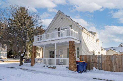 1224 Valley Ave, Grand Rapids, MI 49504-2945