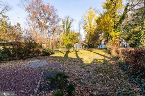 31 Chestnut Ave, Camden NJ 08107-2207 exterior