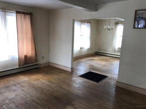 52 Newton St, Portland ME 04103-1525 exterior