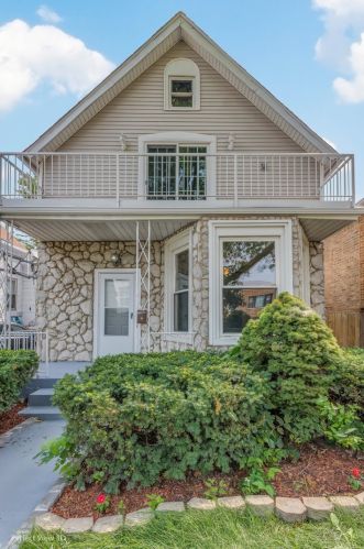 2925 Rockwell St, Chicago, IL 60618-7805