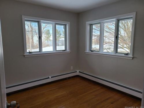 99 Elm St, North Haven CT 06473-2509 exterior