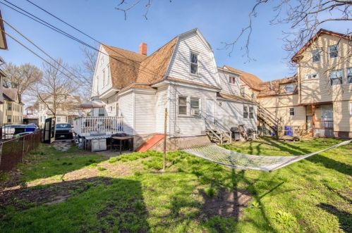 1603 Dwight St, Springfield MA 01107-1817 exterior