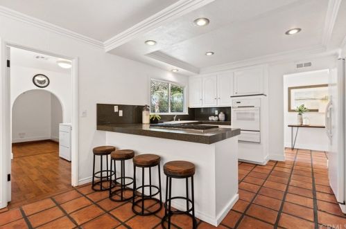 1151 Tiki Ln, Tustin CA exterior