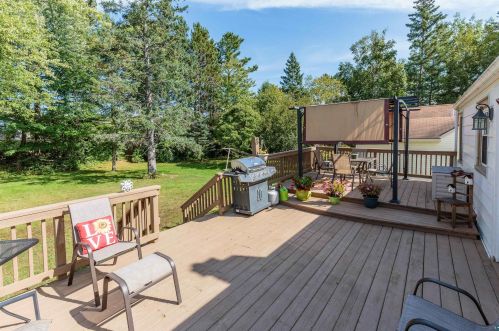 2707 Hagberg St, Duluth MN 55811-2802 exterior