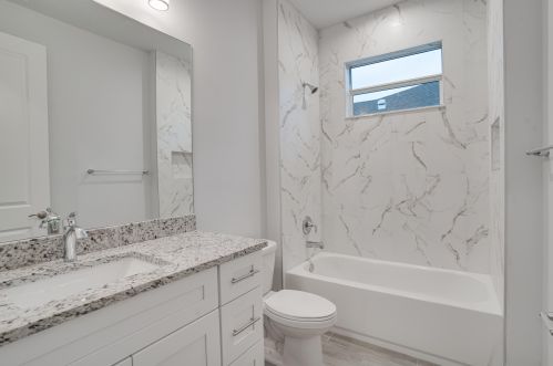 1871 Lewis St, Fort Pierce FL 34987-2083 exterior