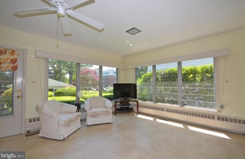 6 Brookletts Ave, Easton MD 21601-3450 exterior