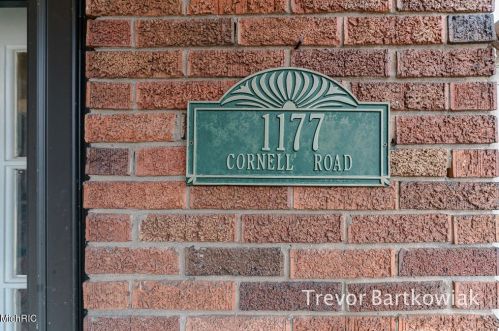 1177 Cornell Rd, Meskegon MI 49441-3833 exterior