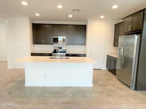 5924 26th Ave, Phoenix AZ  85041-2766 exterior