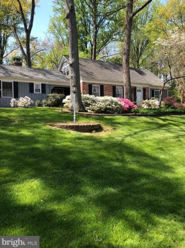 166 Cardamon Dr, Edgewater, MD 21037-1130