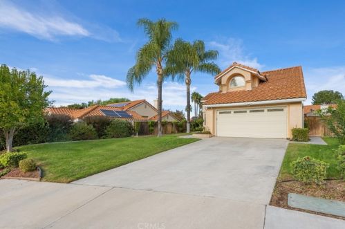 27576 Swallow Ct, Temecula, CA 92591-6106