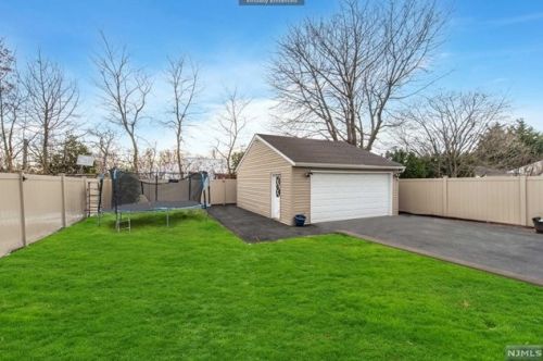 772 Morton St, East Rutherford NJ 07073-1609 exterior