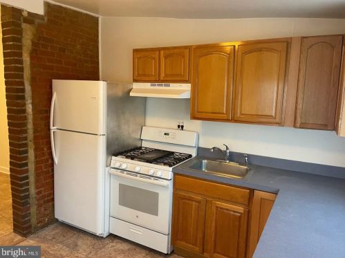 3096 Aramingo Ave, Philadelphia PA 19134-4421 exterior