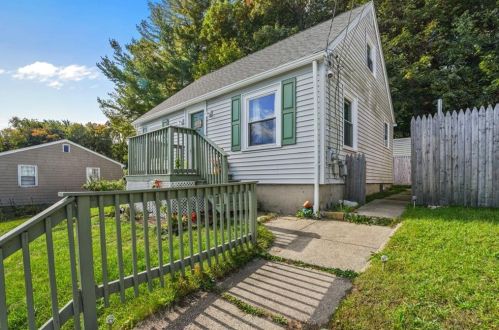 84 Harris Ave, Providence RI  02903-1012 exterior