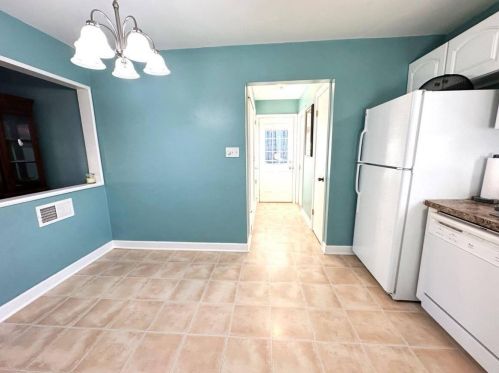 3139 Knl Blvd, Milwaukee WI 53222-3359 exterior