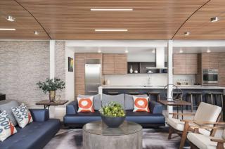 4740 32nd Ave, Seattle WA  98118-1702 exterior