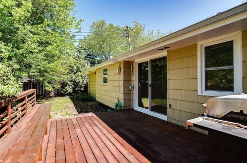 207 County Rd F, Saint Paul MN 55110-3845 exterior