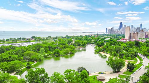 2600 Hampden Ct, Chicago IL  60614-4943 exterior