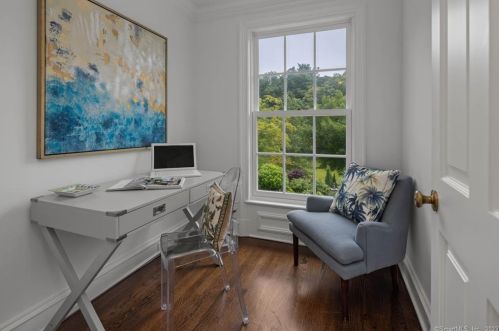 120 Pecksland Rd, Greenwich CT 06831-3650 exterior