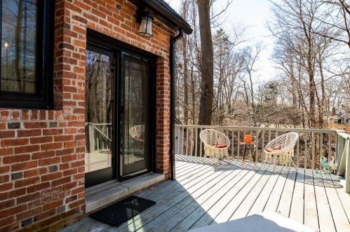 183 Meadowbrook Rd, Springfield MA 01106-1341 exterior