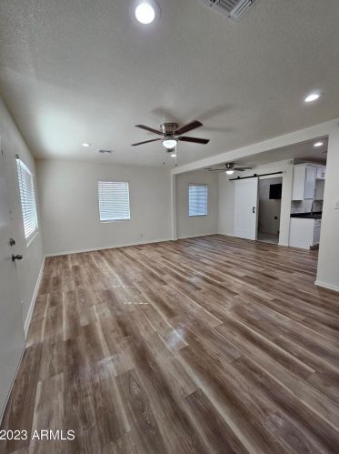 2932 Diamond St, Phoenix AZ  85008-5015 exterior